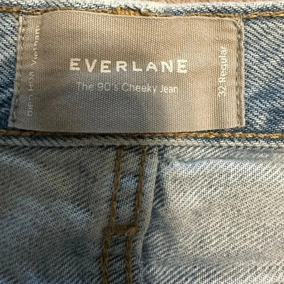 Everlane 90's Cheeky Jean Size 32 Regular Mom Distressed Denim - Picture 3 of 6